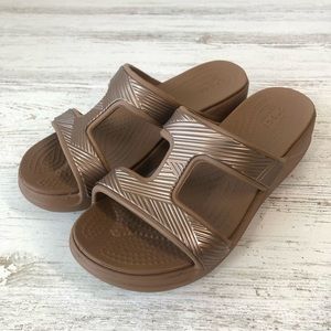 CROCS Monterey Metallic Bronze Slip On Wedge Sandals 6